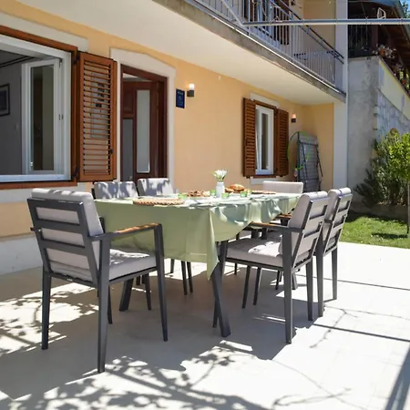 Ferienhaus In Gri Ane-belgrad With Garden Barci